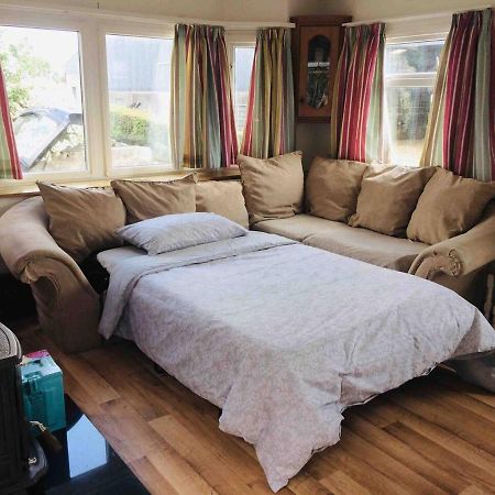 Midden Manor Country Stay On A Working Dairy Farm Ballymena Εξωτερικό φωτογραφία