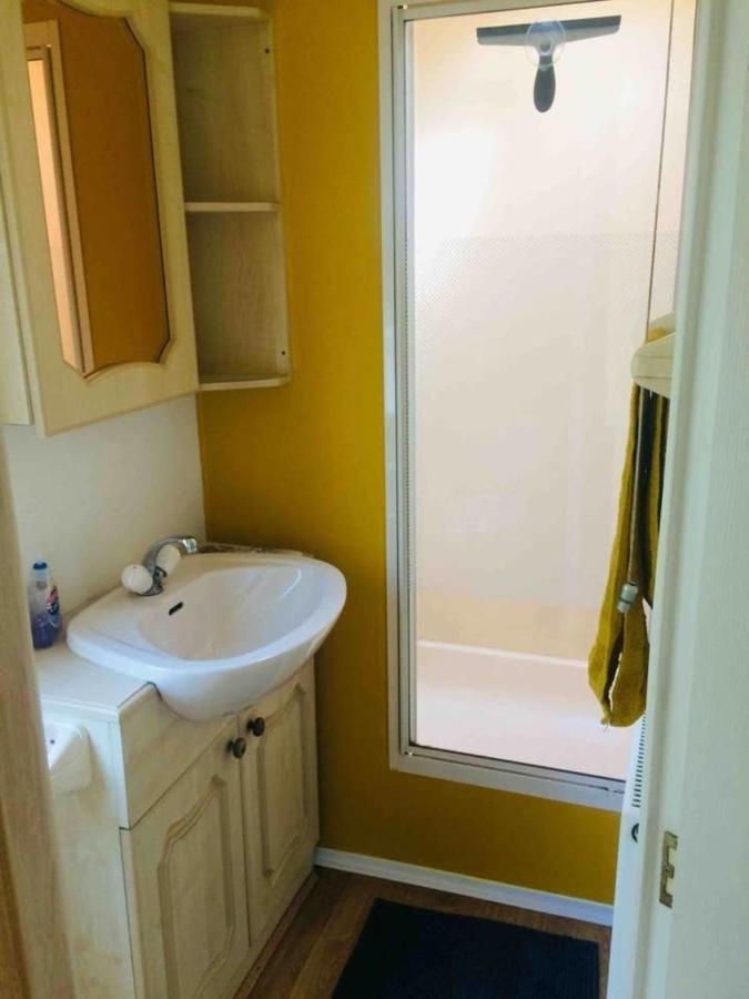 Midden Manor Country Stay On A Working Dairy Farm Ballymena Εξωτερικό φωτογραφία